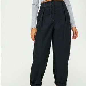 Aritzia pants ✨